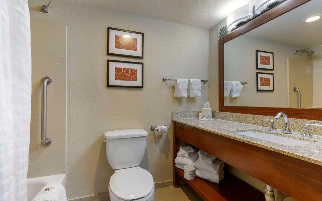 Comfort Suites Near Potomac Mills