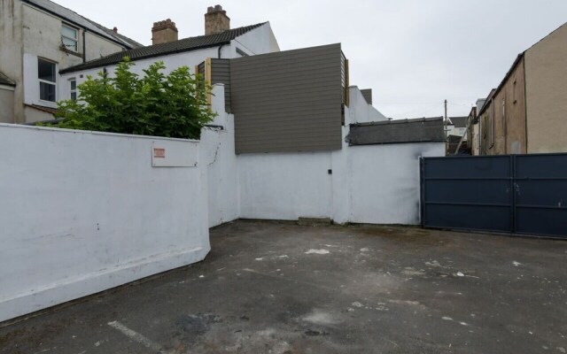 THE Bells hot tub on Private Terrace Apartments