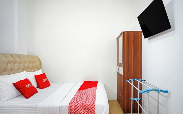 OYO 94581 Surya Residence Medan