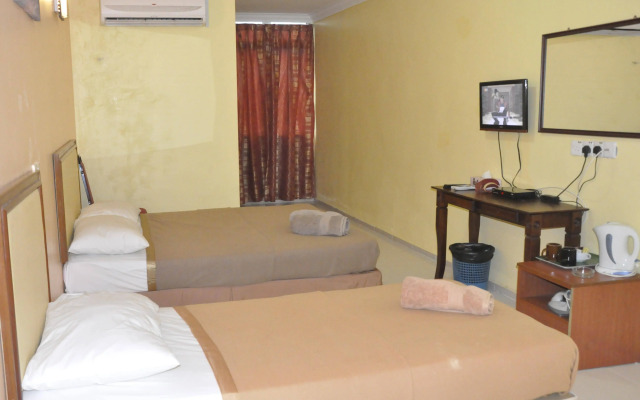 Saujana Hotel And Restaurant