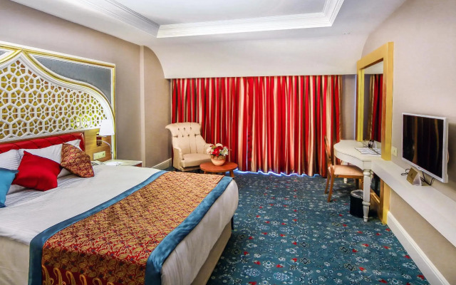 Royal Taj Mahal - All Inclusive
