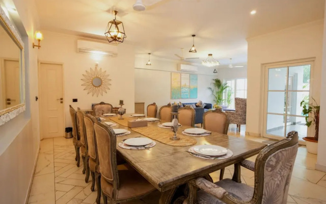 Villa Bauhinia - 5bhk With Pool 10 Mins to Beach