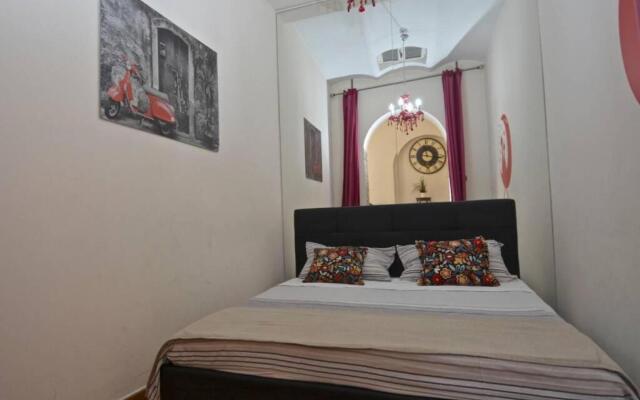 Piazza Navona Penthouse - Piazza Navona Penthouse