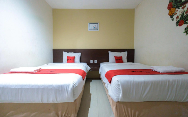 Hotel O Siwalankerto Near Surabaya Carnival