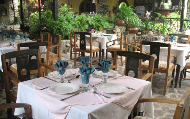 Hotel Rincon Vallero