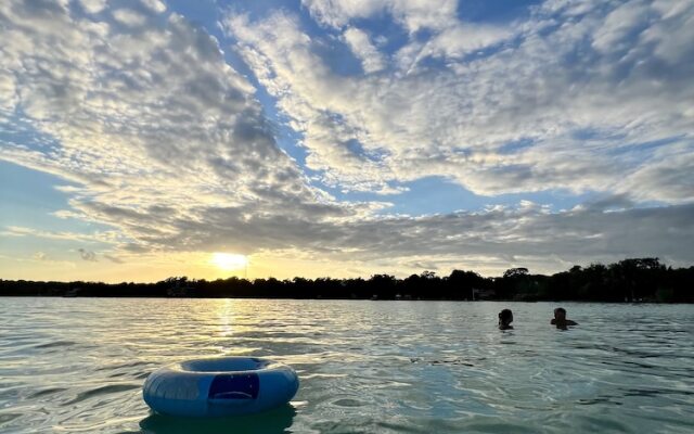 Villa Santuario Lake Front Oasis