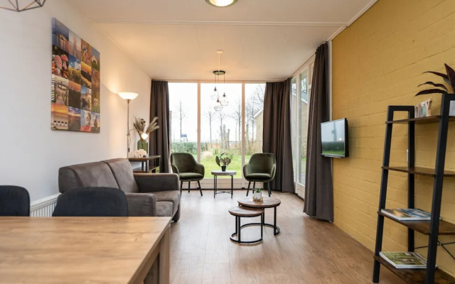 Holiday Home Vakantiepark 't Eibernest Texel