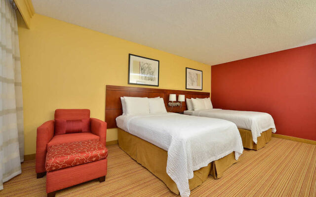 Courtyard Bentonville