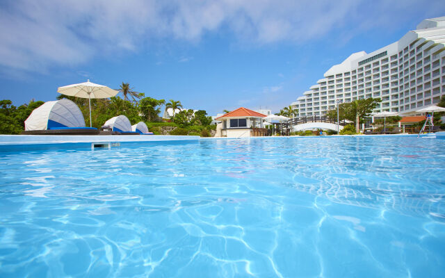 Отель ANA InterContinental Ishigaki Resort, an IHG Hotel