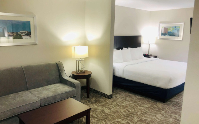 Best Western Plus Vermilion River Inn & Suites