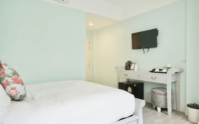 Noursabah Bed Bangkok