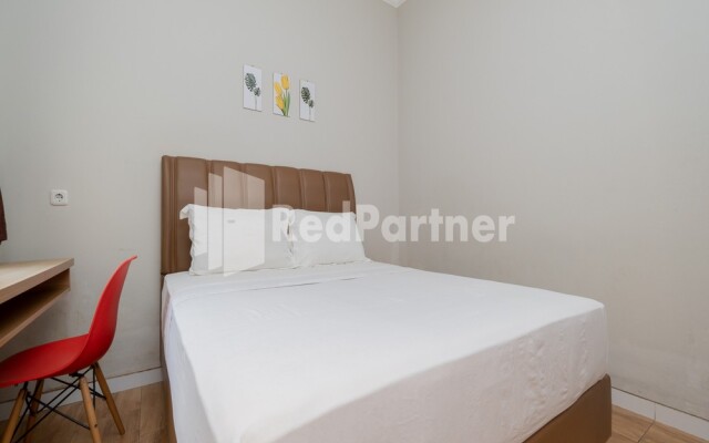 Palm Eight RedPartner