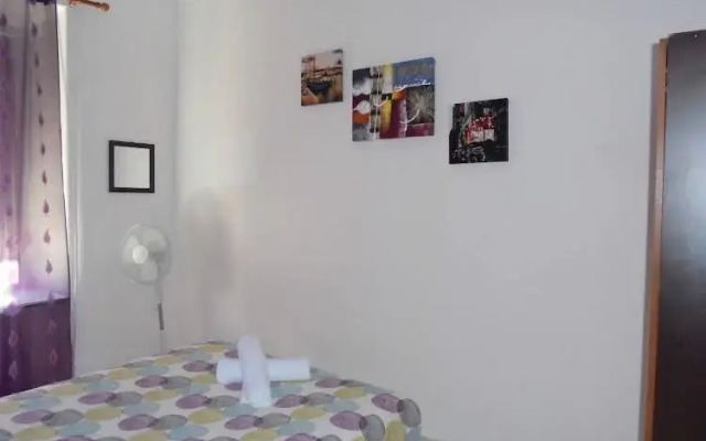 Crescent Rooms