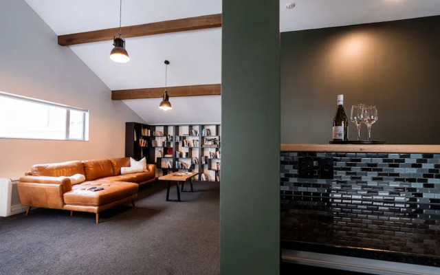 The Cobbler Hotel