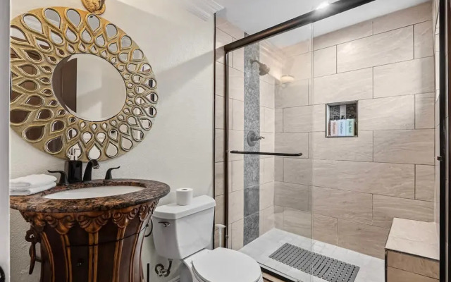 SJ Downtown 5 BR Stunning House