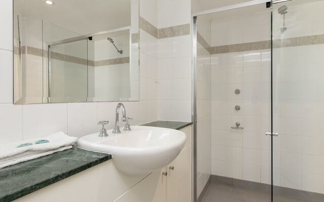 Astra Apartments Chatswood - Help Street