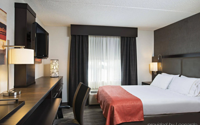 Holiday Inn Express & Suites Boston - Cambridge by IHG