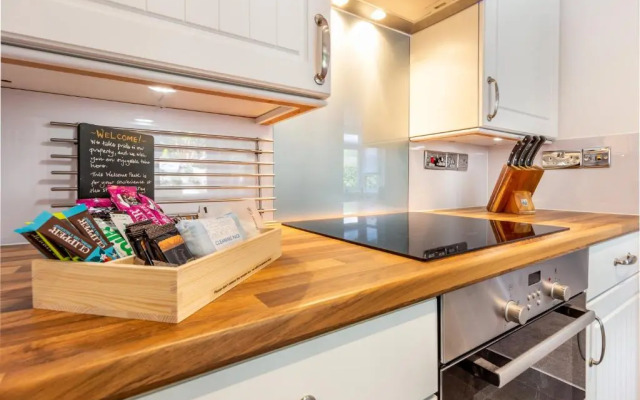 Farningham Road - 2 Bedrooms - Guest Homes