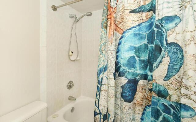 Waikiki Banyan #2608-T2