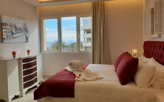 Fantastic Apartment In Front Of The Sea & Marina