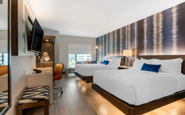 Cambria Hotel Detroit Downtown