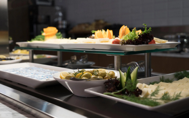 Yuksel Istanbul Yenikapi