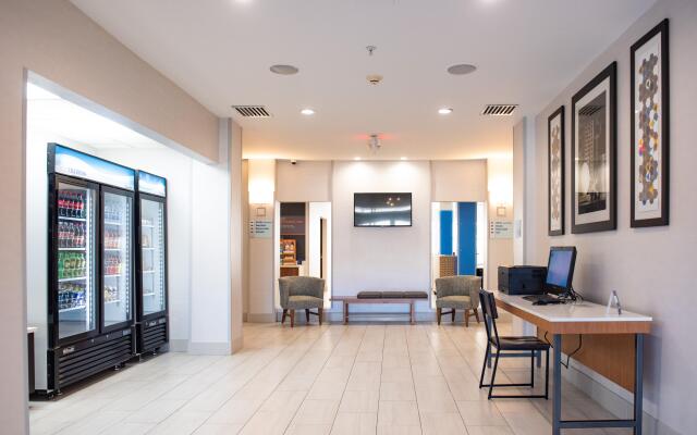 Holiday Inn Express Hotel & Suites Chester by IHG