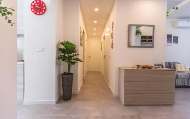Milano Business Balcony Flat