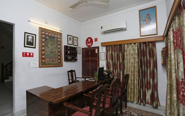 Chandra Prakash Hotel