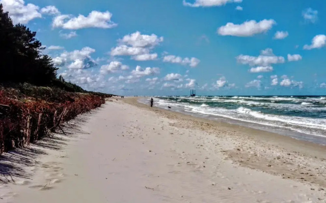 Summer House in Kopalino Near the Sea
