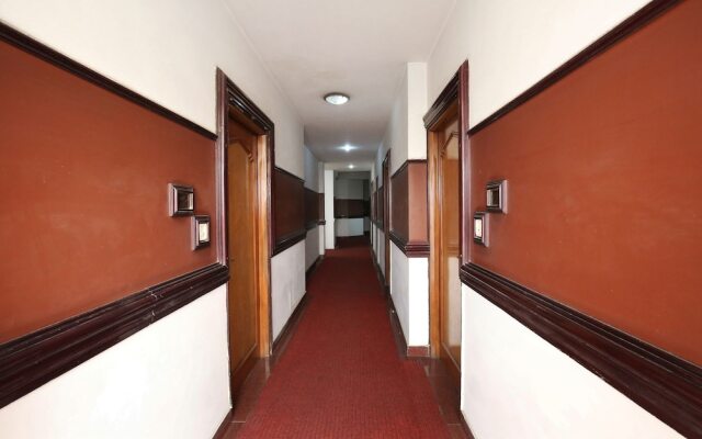 OYO 9985 Hotel Sekhon Grand