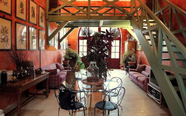 Les Residences du Chateau de Vianges