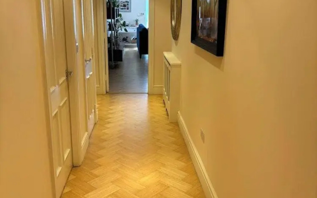 Modern Apt 3 Bedrooms Near Dundrum
