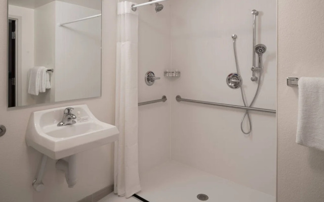 Courtyard Baton Rouge Siegen Lane