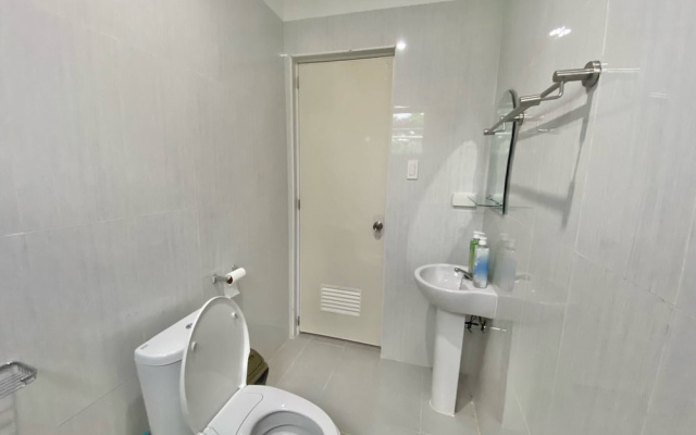 Ferm's Residence A-spacious Apartment With Fast Wifi