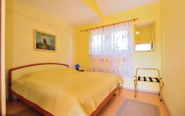 Awesome Home in Izola With Wifi and 1 Bedrooms