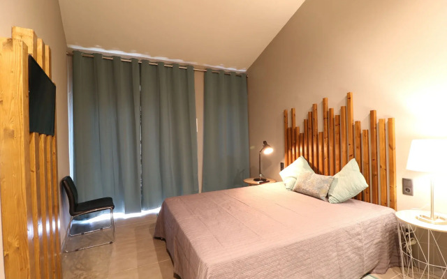 Lost & Found - Guesthouse & Suites