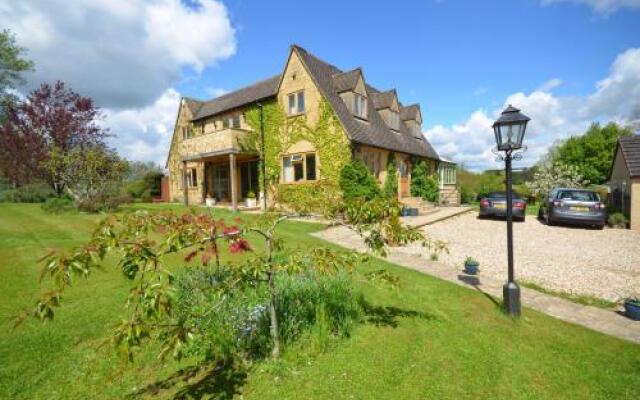 Woodland Guesthouse