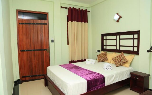 Yala River Face Inn