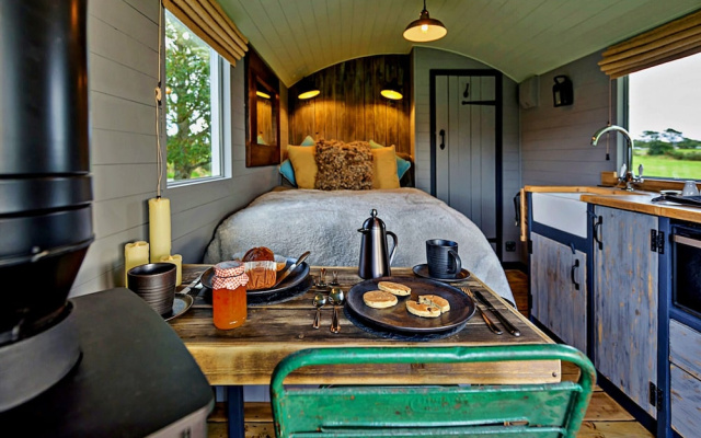 Romantic Rural Retreat Near Portmeirion