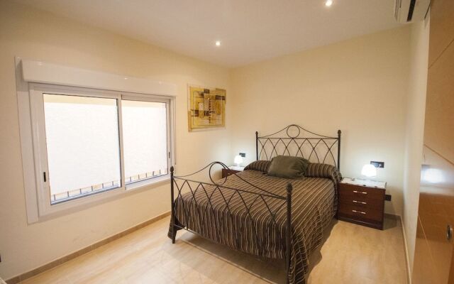 Apartment Grau
