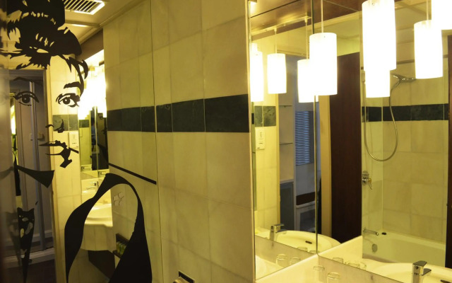 Regalodge Hotel & Spa