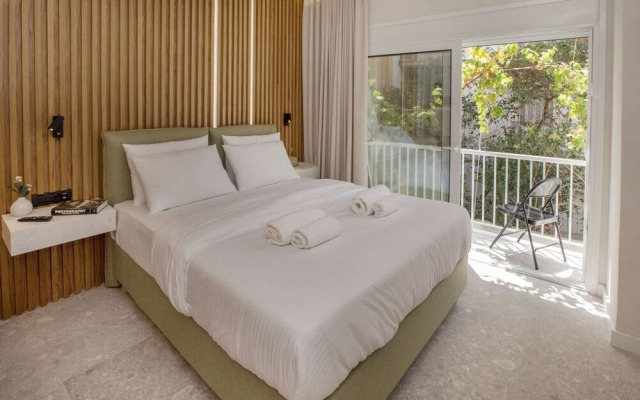 Nikis Suites Syntagma-Plaka 3 by GHH
