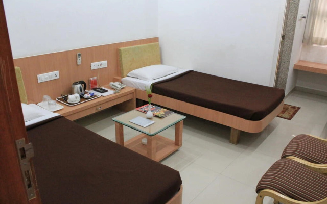 Hotel Harmony by OYO Rooms