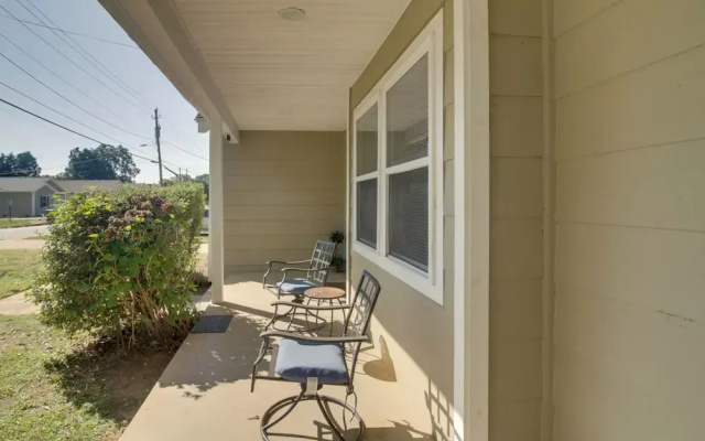 Simple Shelby Vacation Rental Near Park!