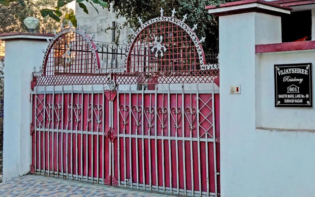 OYO Home 60571 Picturesque Stay Dehradun