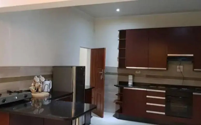 Makeni Villa