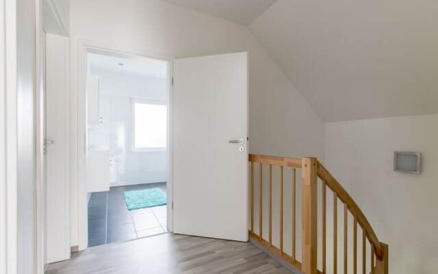 Private House Best Hain (5553)
