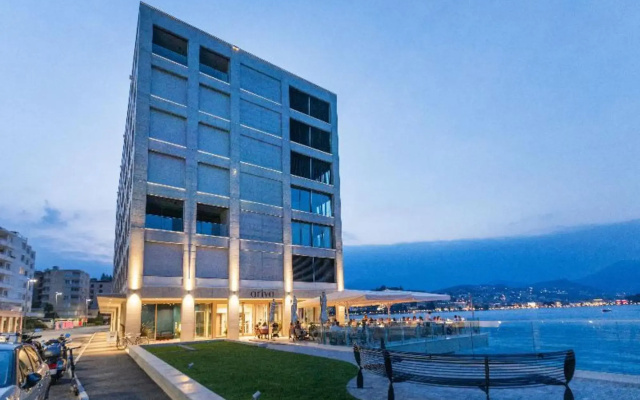Hotel Du Lac