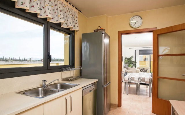 Cozy Holiday Home in Urbanització Bon Relax With Pool